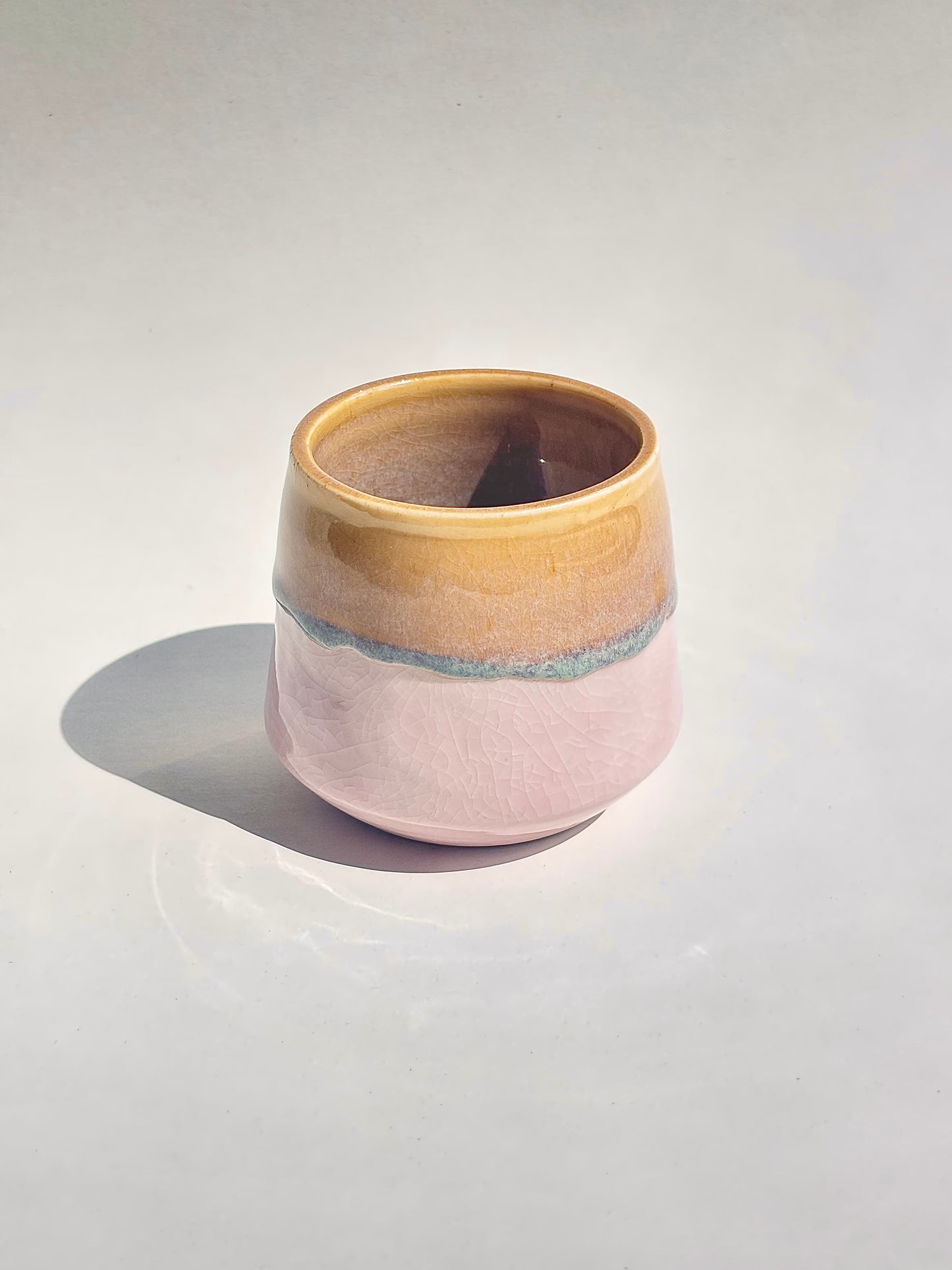 haze & pink crackle latte cup