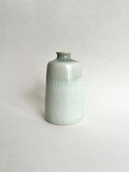 Celadon vase l