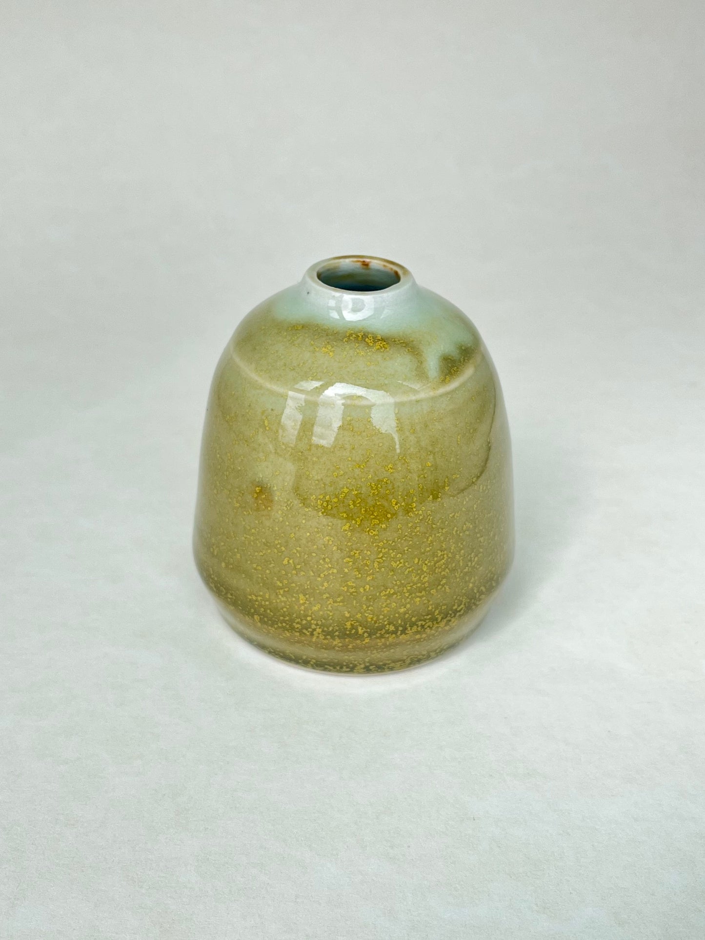 Green tea dust bud vase