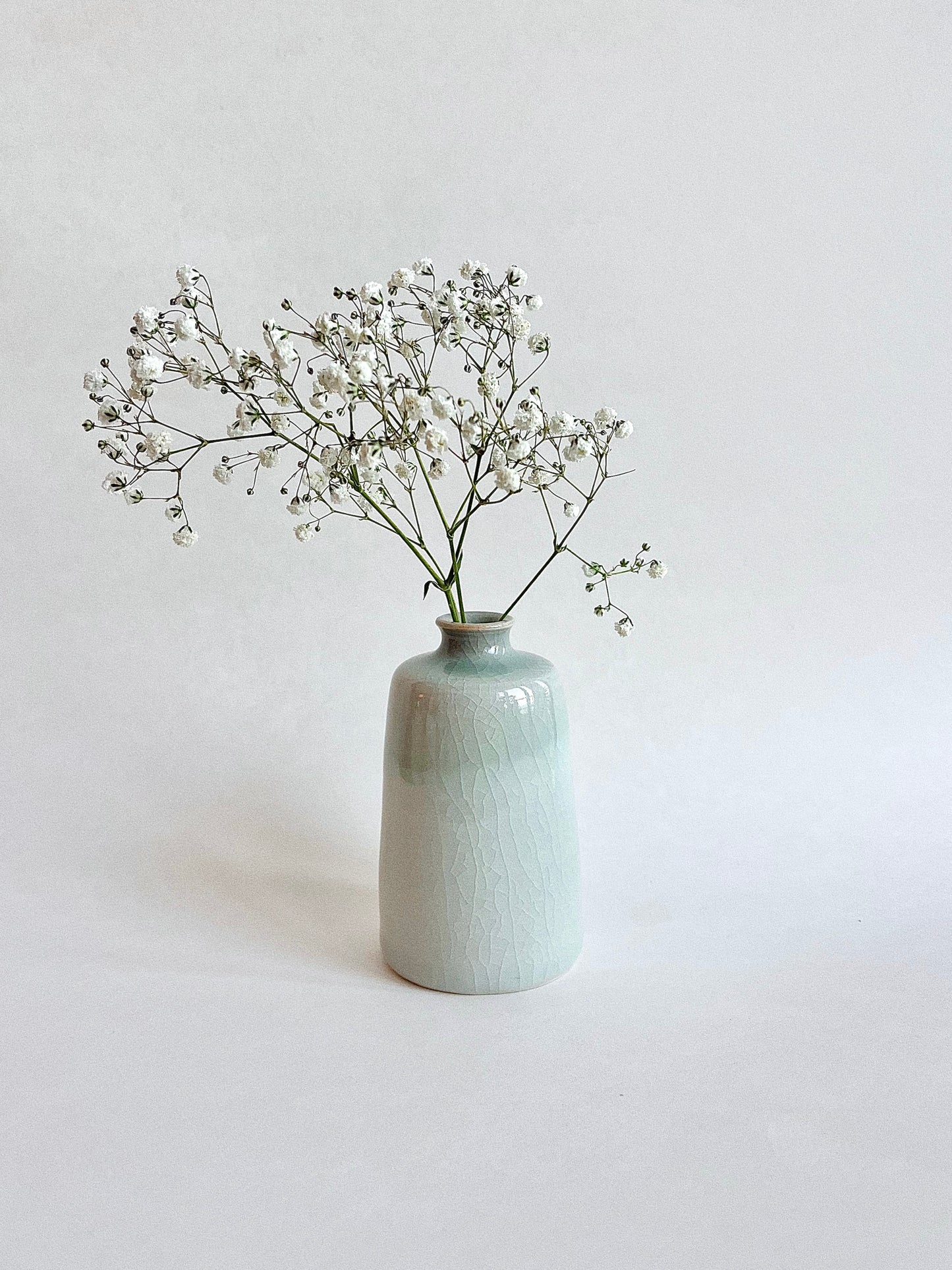 Celadon vase l