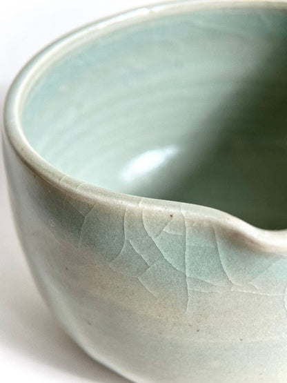 (PREORDER) Porcelain celadon matcha bowl